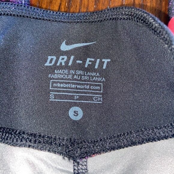 Woman’s Nike dri fit athletic leggings - Picture 2 of 4
